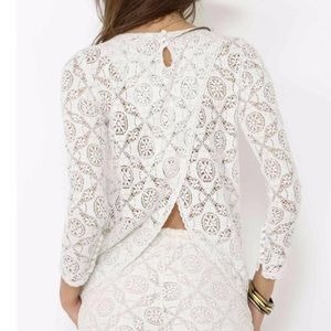 Gat Rimon talia black top